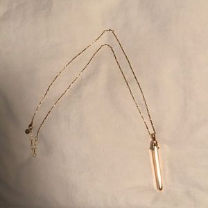 Stella and Dot gold drop necklace